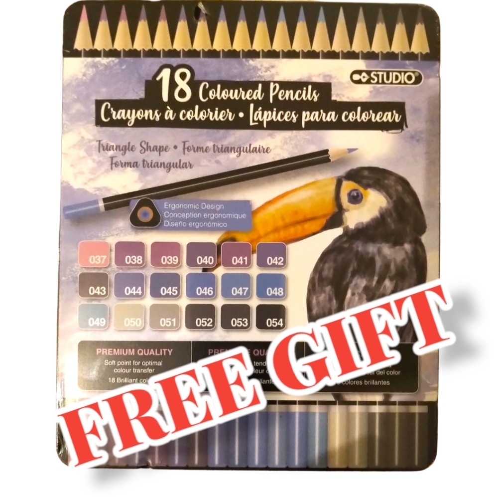 🔶 FREE 🎁NWT Studio 18 colored pencils